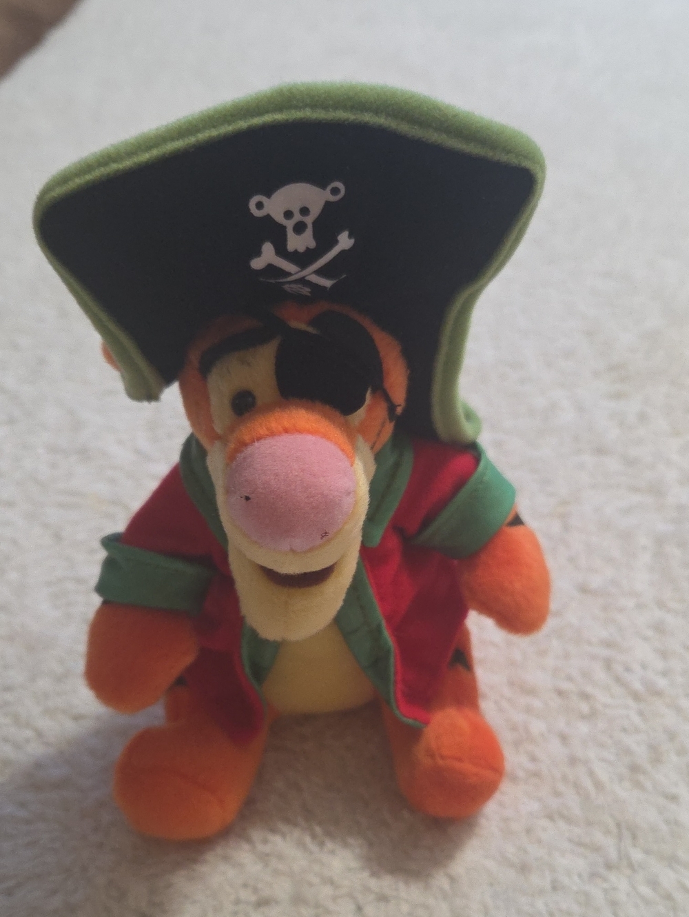 NWT THE DISNEY STORE WINNIE THE POOH TIGGER STUFFED PLUSH TOY